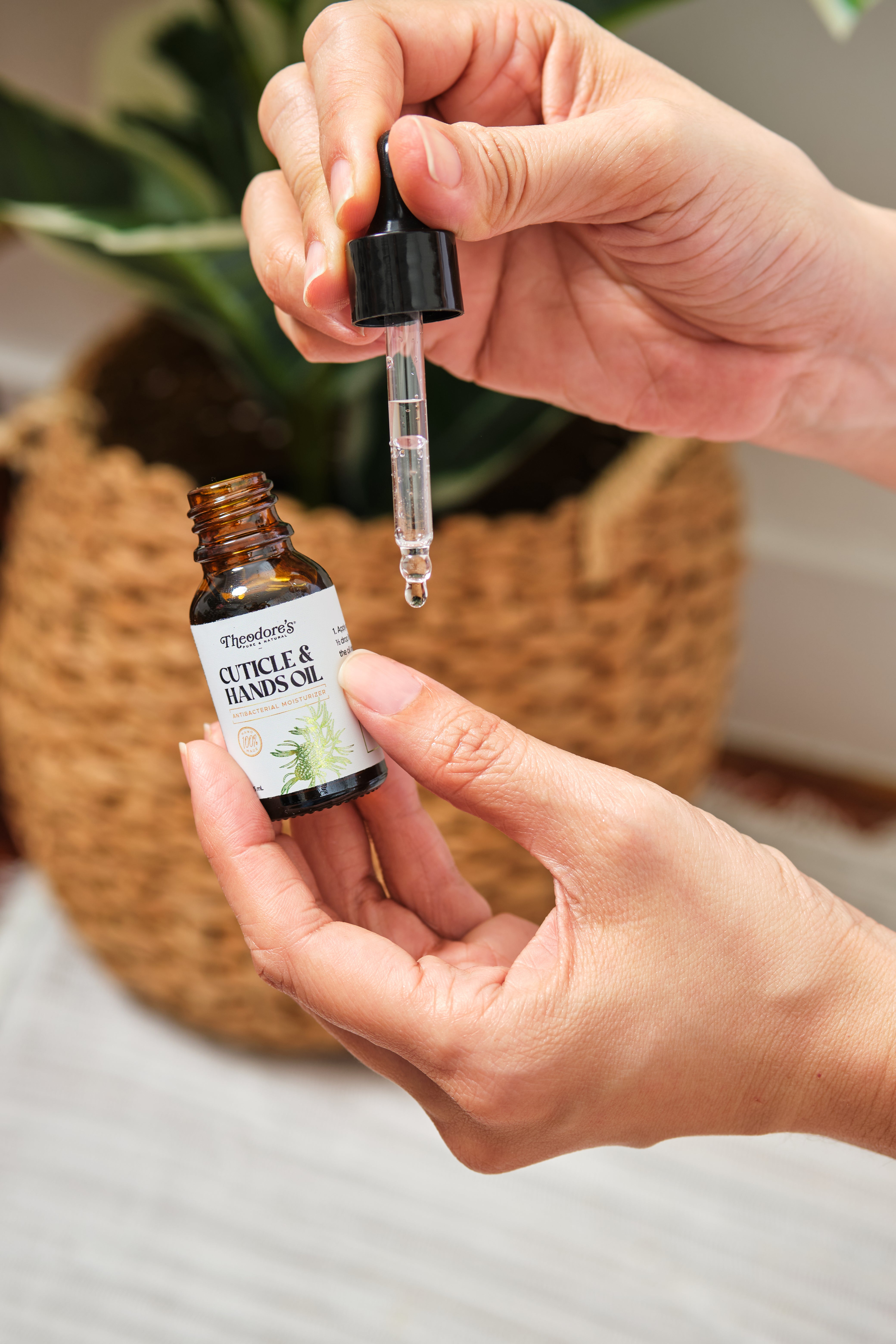 Theodores Natural Cuticle Nail Oil 1